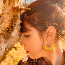 Carica l'immagine nel visualizzatore di Gallery, Orecchini marea big