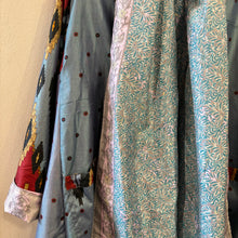 Load image into Gallery viewer, Kimono Tokyo color azzurro reversibile
