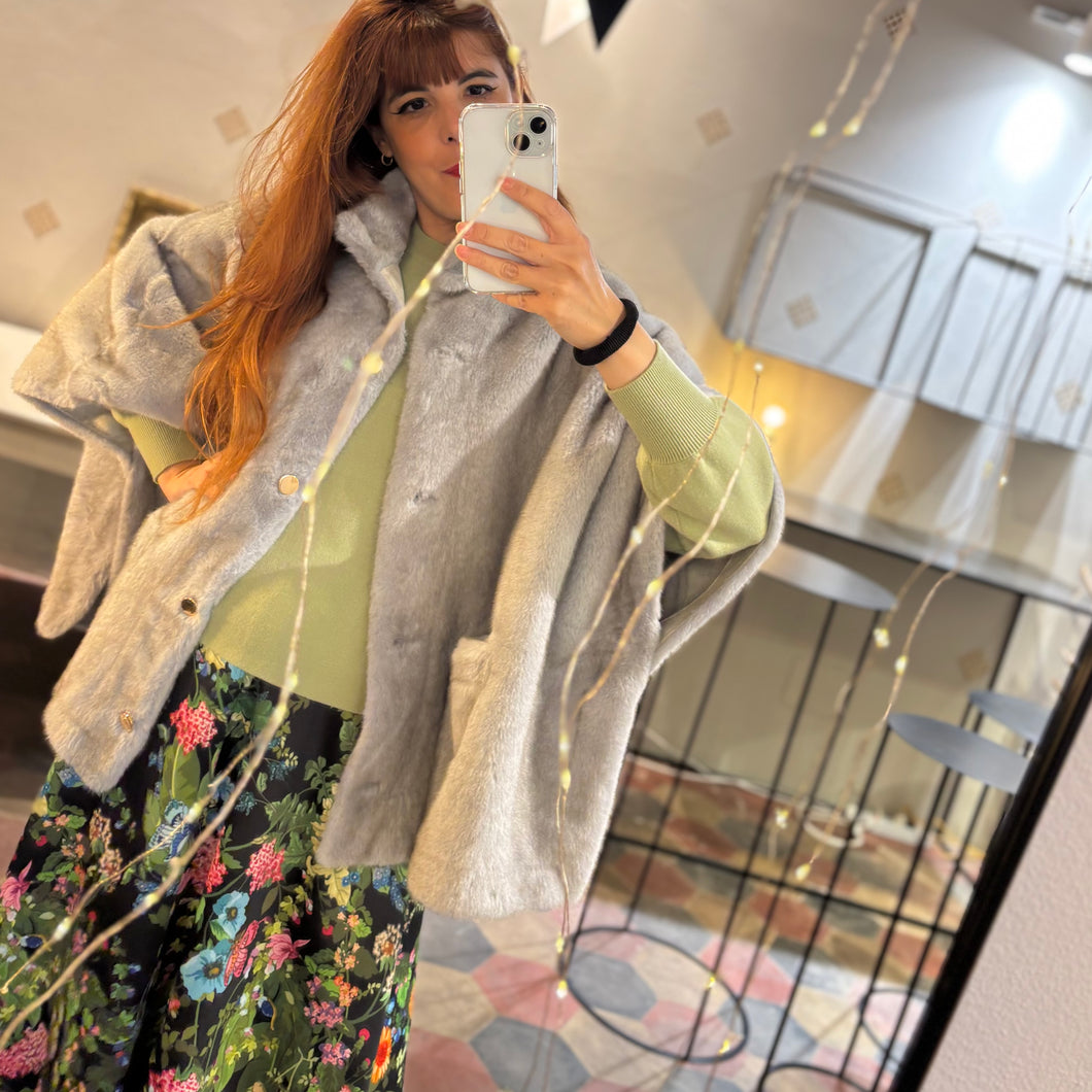 Eco pelliccia azzurra