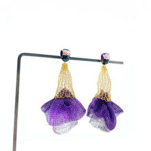 Load image into Gallery viewer, Bellflower earrings
